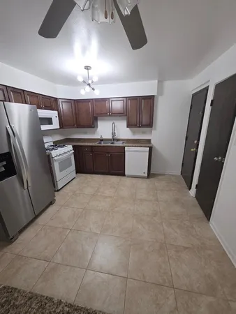 $1,750 | 111 Boardwalk Street, Unit GW, Elk Grove Village, IL 60007