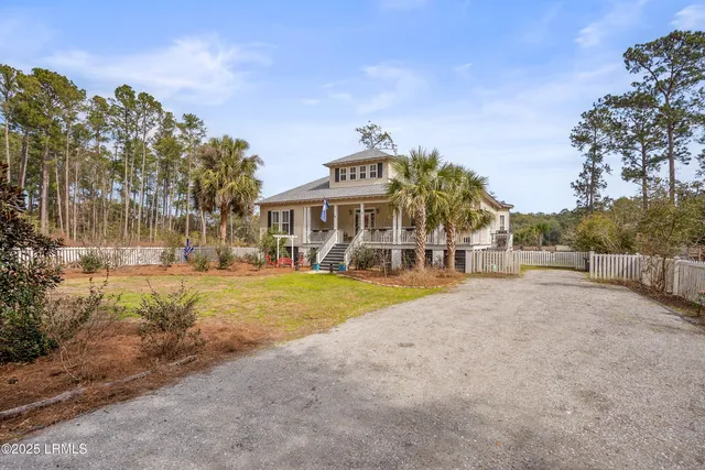 $649,000 | 8 East River Drive, Beaufort, SC 29907