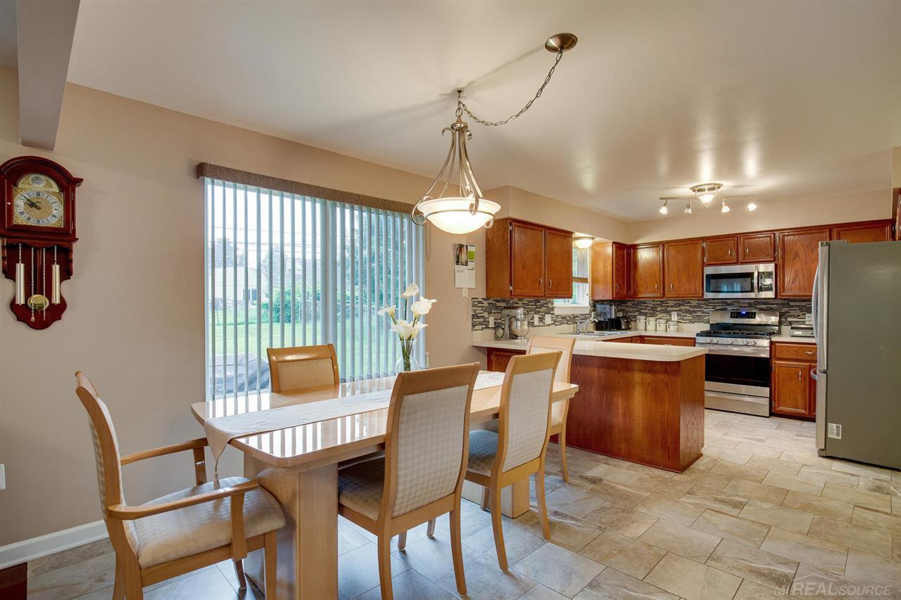 2800 York Road Rochester Hills, MI 48309 - Photo 7 of 26
