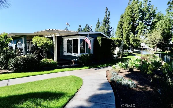 $299,900 | 14041 Lake Crest Drive, La Mirada, CA 90638