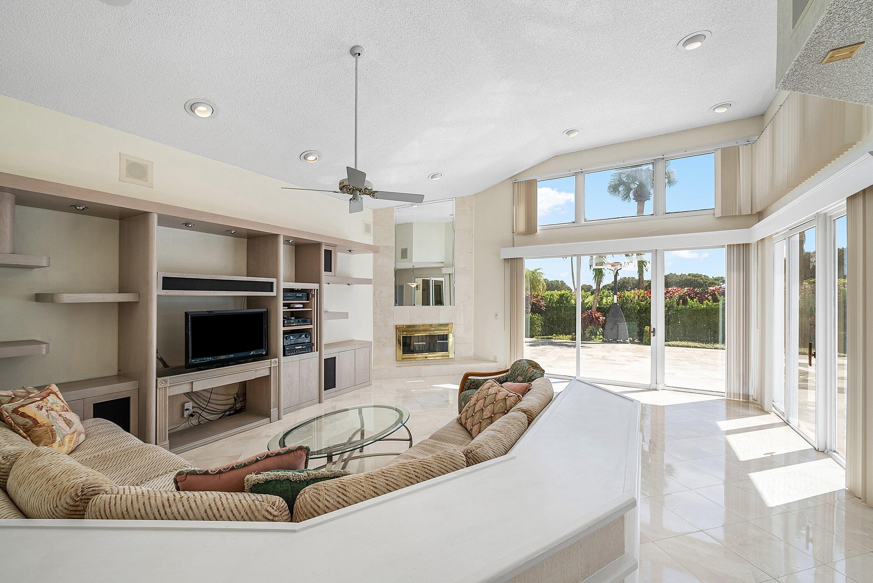 4879 Bocaire Boulevard Boca Raton, FL 33487 - Photo 22 of 64 020-4879BocaireBoulevard-BocaRaton-FL-33