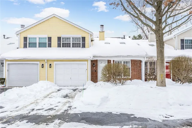 $159,900 | 7 Old Pine Lane, Greece, NY 14615