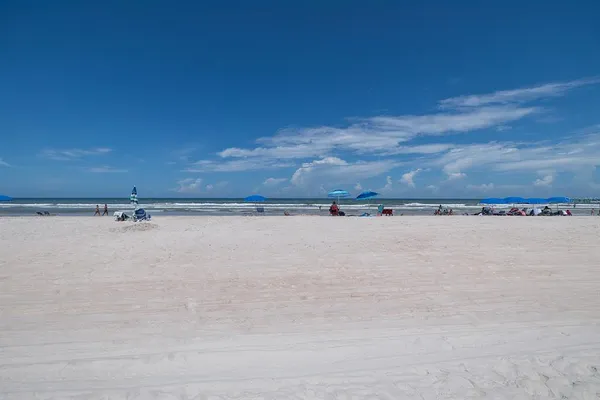 $1,800 | 800 North Atlantic Avenue, Unit 606, Daytona Beach, FL 32118