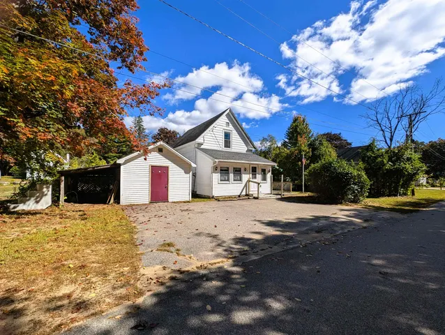 $300,000 | 301 Redstone Street, Conway, NH 03813
