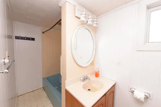 $300,000 | 301 Redstone Street, Conway, NH 03813