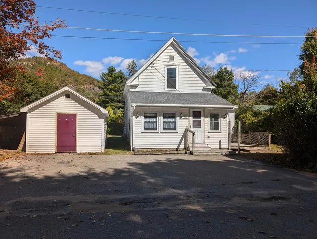 $300,000 | 301 Redstone Street, Conway, NH 03813