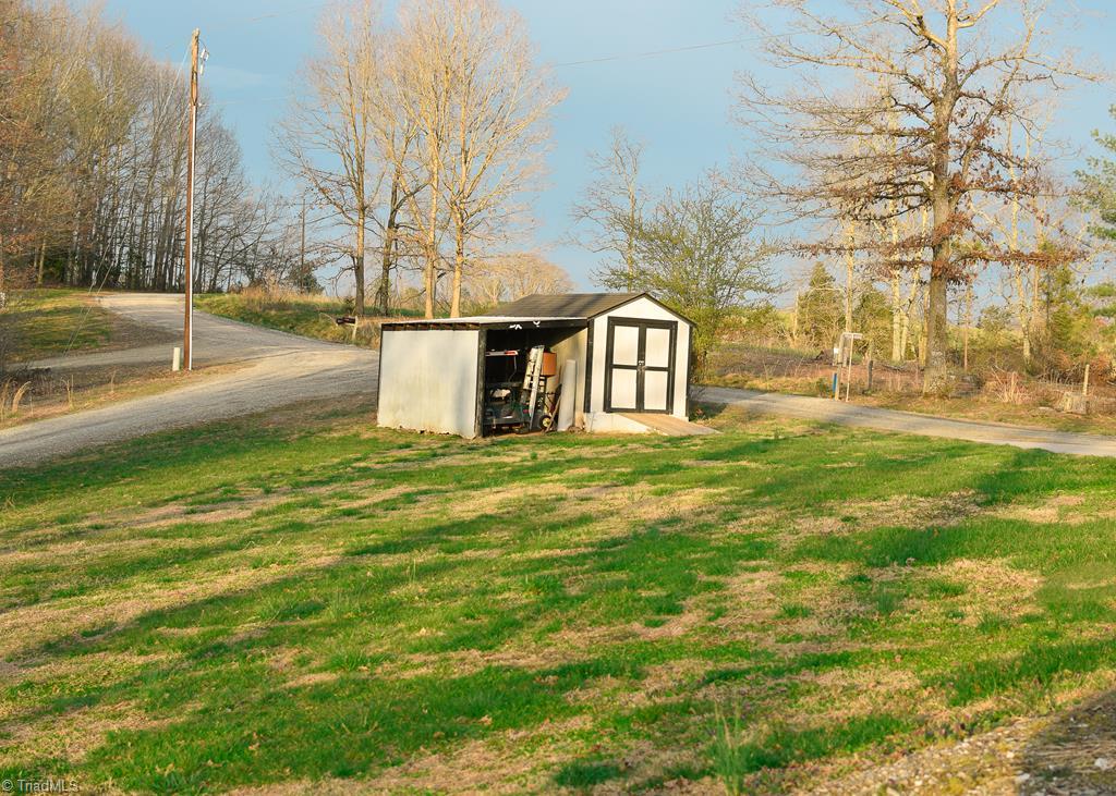 893 Brewer Road Hays, NC 28635 - Photo 8 of 25 Gallery Image 8