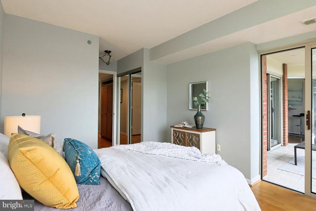 $585,000 | 2151 Jamieson Avenue, Unit 1001, Alexandria, VA 22314