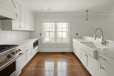 $5,500,000 | 35 Willard Street, Cambridge, MA 02138