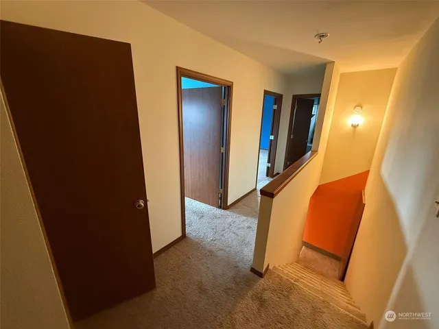 $1,275,000 | 323 North 105th Street, Seattle, WA 98133