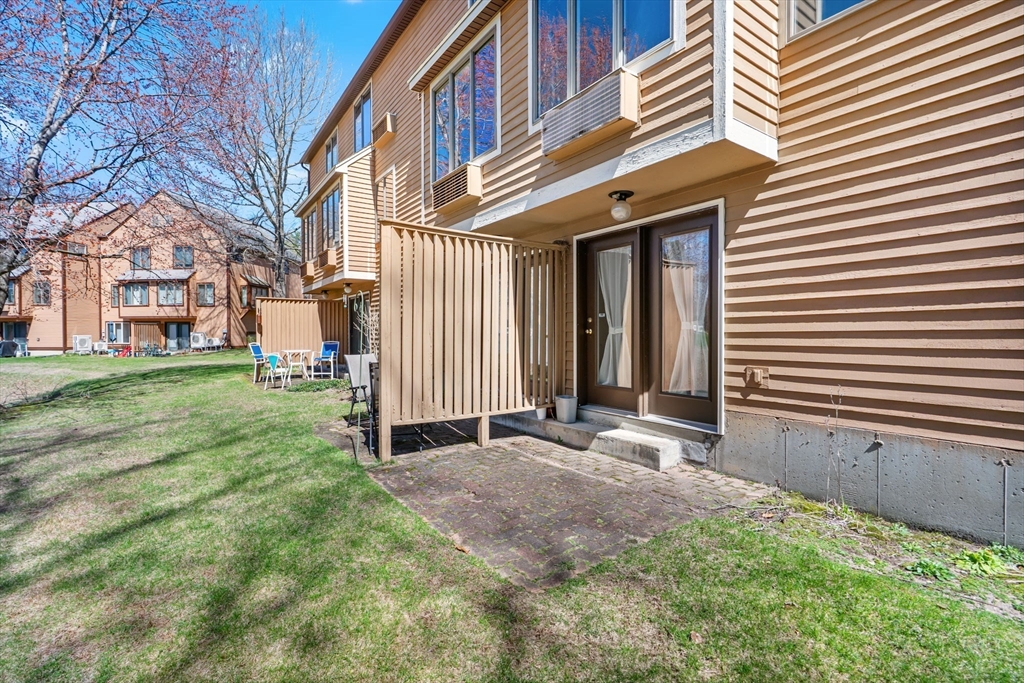 575 Bridge Road, Unit 113 Northampton, MA 01062 - Photo 10 of 40