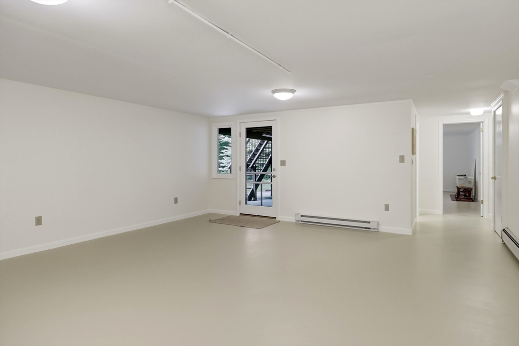 43 Aubinwood Road Amherst, MA 01002 - Photo 33 of 42