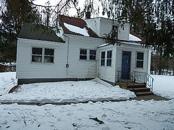 316 South Barre Road Barre, MA 01005 - Photo 3 of 16 a front view of a house