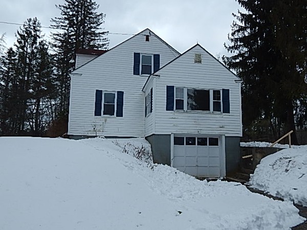 316 South Barre Road Barre, MA 01005 - Photo 4 of 16 a front view of a house with a yard