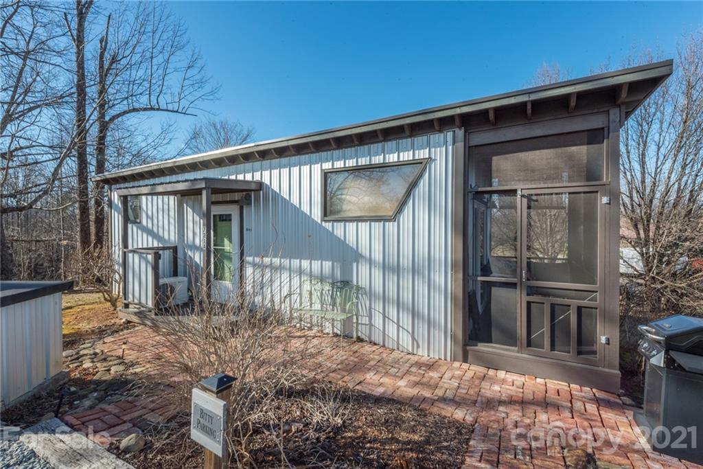 723 Ridge Road Marion, NC 28752 - Photo 2 of 48 Gallery Image 2