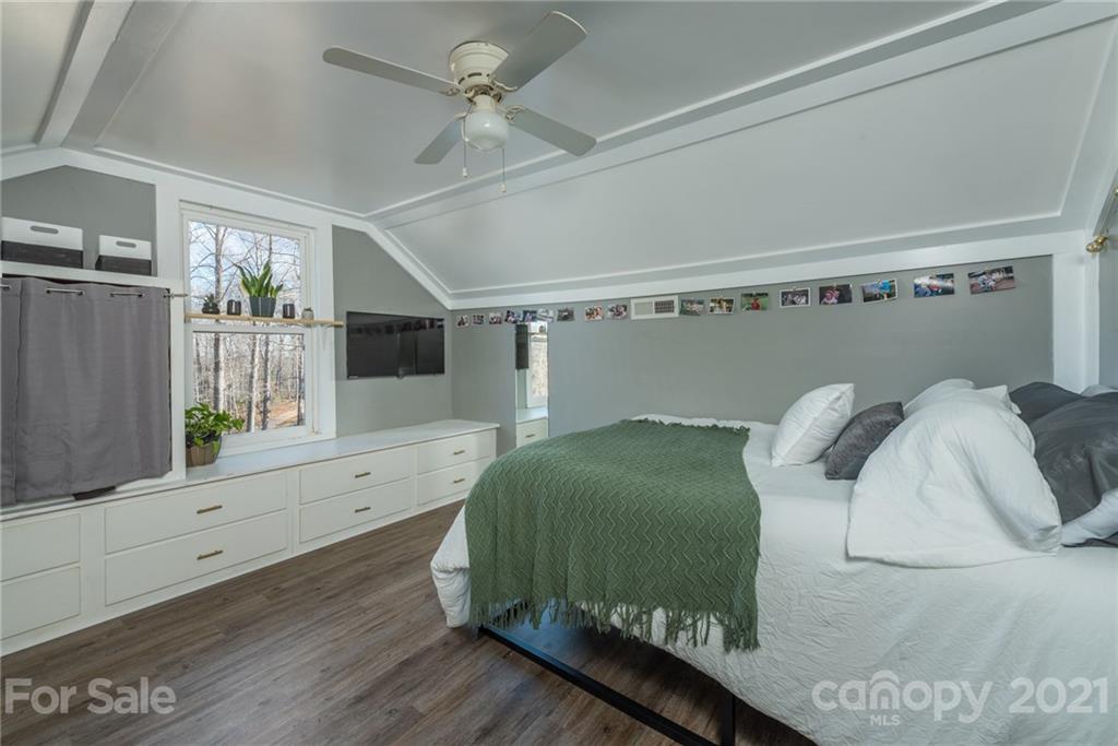 723 Ridge Road Marion, NC 28752 - Photo 21 of 48 Gallery Image 21