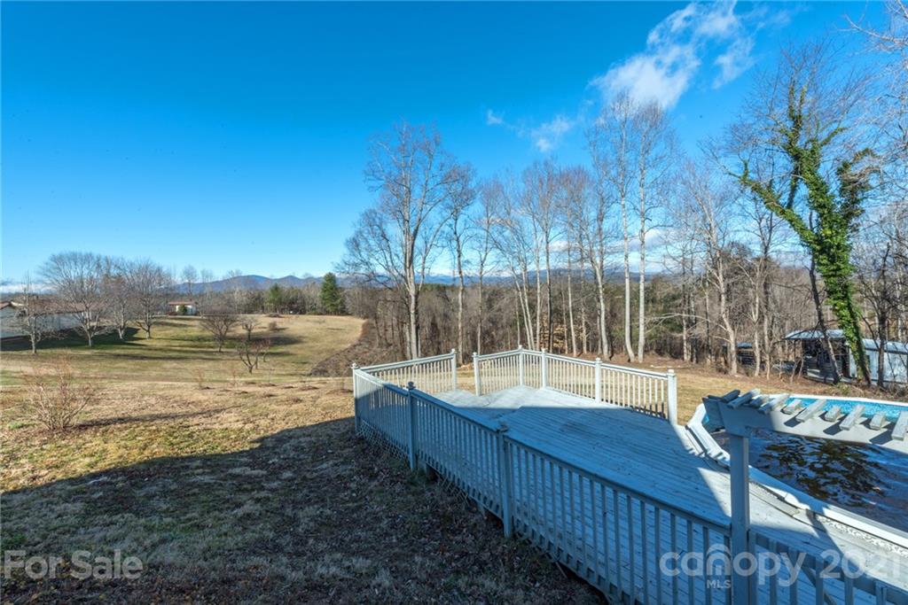 723 Ridge Road Marion, NC 28752 - Photo 29 of 48 Gallery Image 29