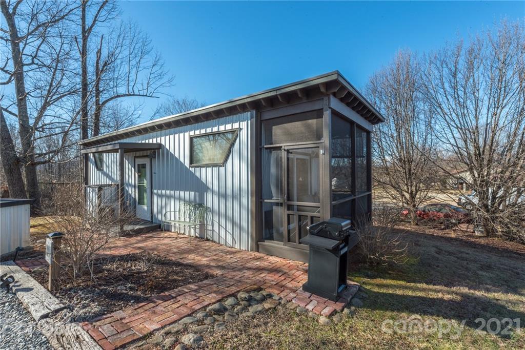 723 Ridge Road Marion, NC 28752 - Photo 30 of 48 Gallery Image 30
