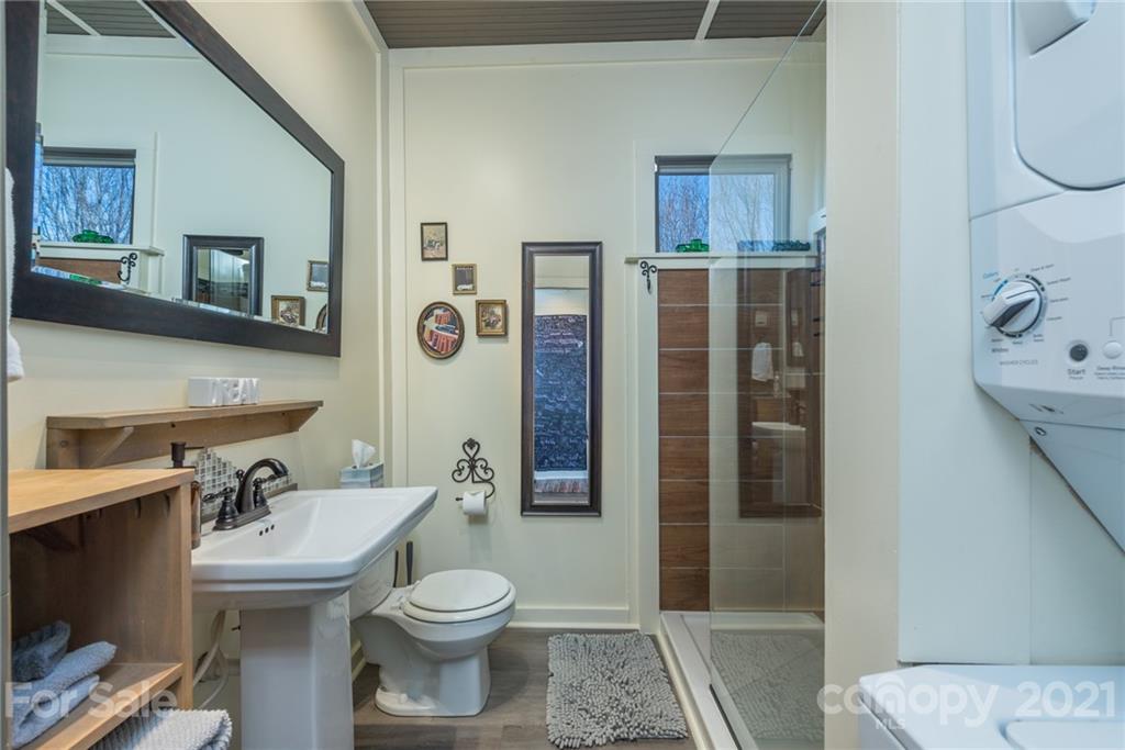 723 Ridge Road Marion, NC 28752 - Photo 35 of 48 Gallery Image 35