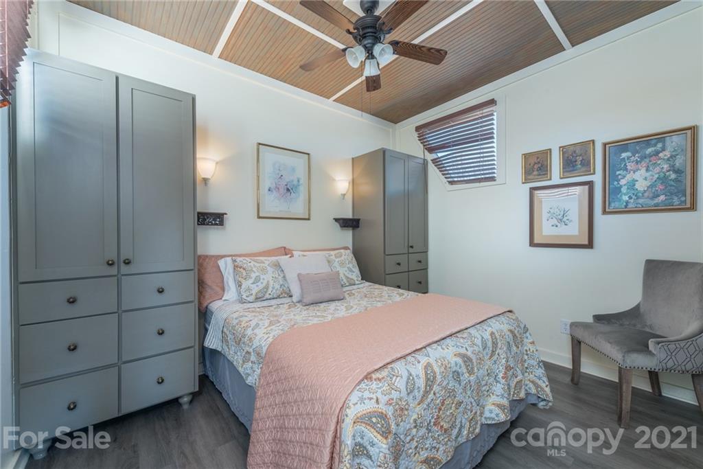 723 Ridge Road Marion, NC 28752 - Photo 36 of 48 Gallery Image 36