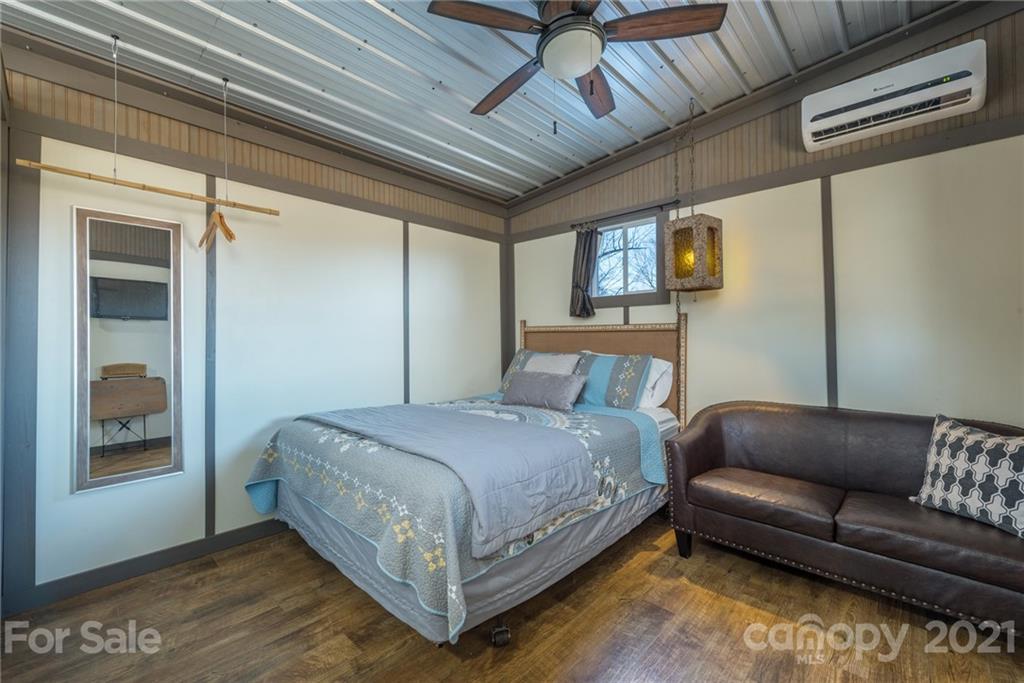 723 Ridge Road Marion, NC 28752 - Photo 42 of 48 Gallery Image 42