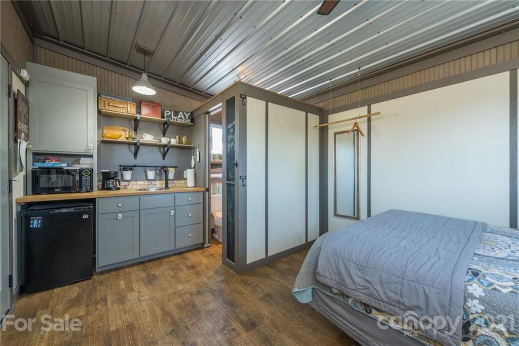 723 Ridge Road Marion, NC 28752 - Photo 43 of 48 Gallery Image 43