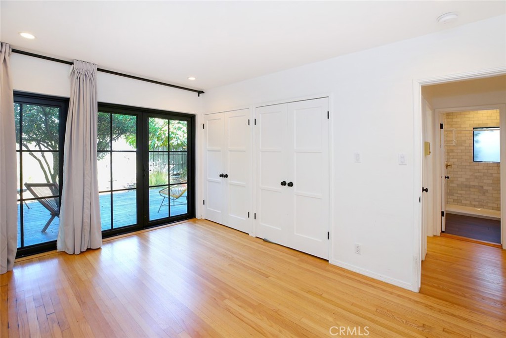 1113 Amoroso Place Venice, CA 90291 - Photo 10 of 28 Primary bedroom