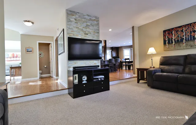 $525,000 | 307 Fairfax Lane, Grayslake, IL 60030