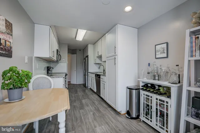 $339,000 | 15100 Interlachen Drive, Unit 4521, Silver Spring, MD 20906