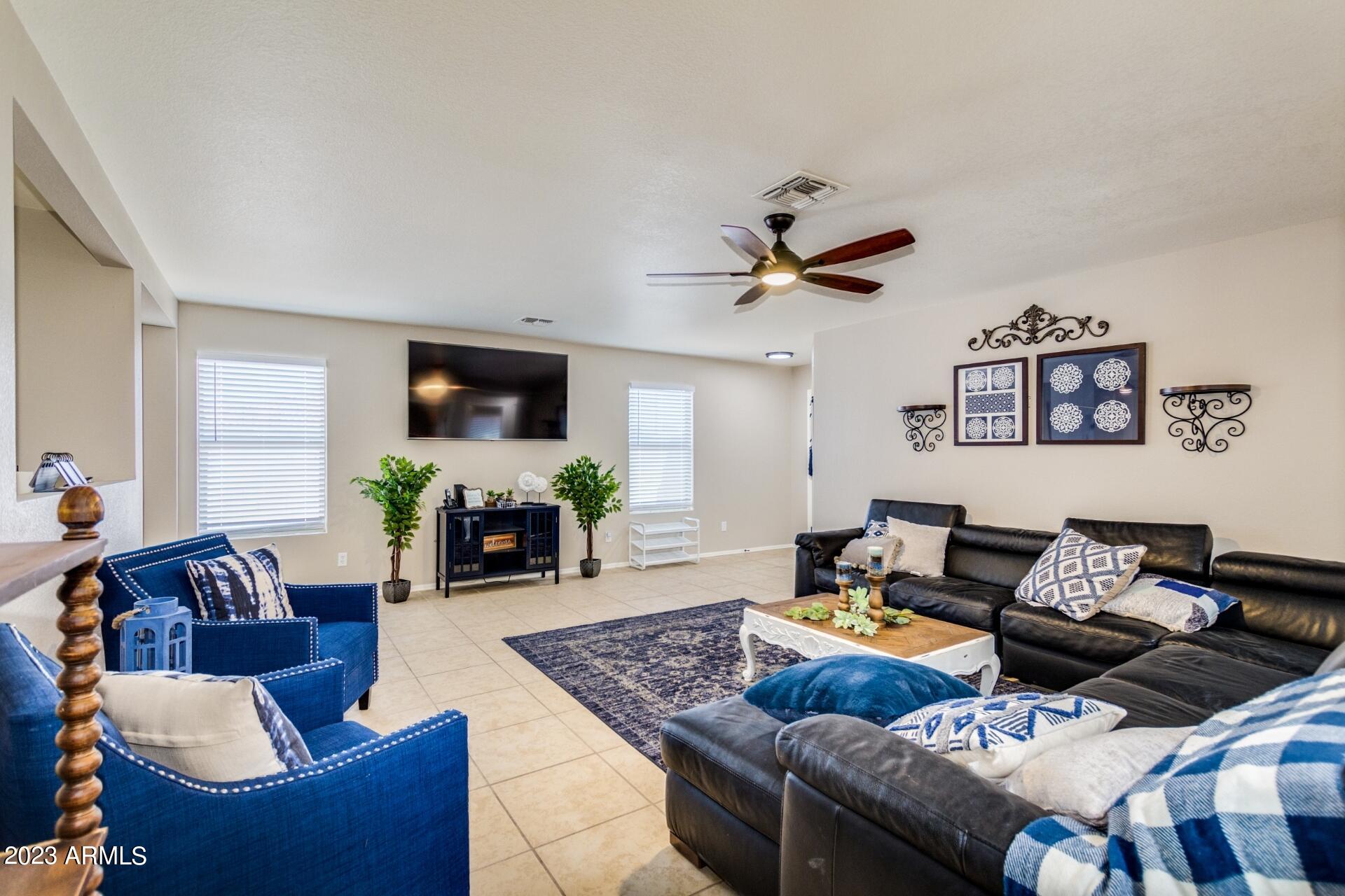 11317 East Raleigh Avenue Mesa, AZ 85212 - Photo 4 of 55 0005-Raleigh (5)