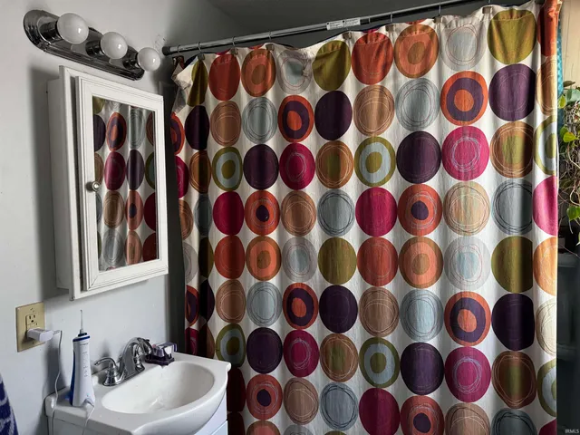 $150,000 | 825 West 1st Street, Bloomington, IN 47403