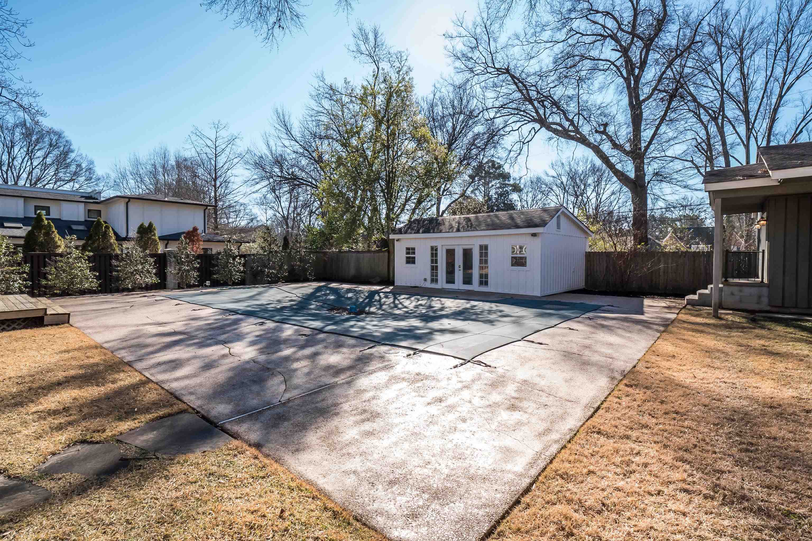 4939 Shady Grove Road Memphis, TN 38117 - Photo 35 of 36 a view of a house with a yard