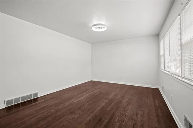 $187,000 | 5804 Manning Avenue, Raytown, MO 64133