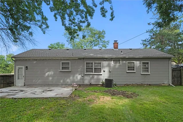 $187,000 | 5804 Manning Avenue, Raytown, MO 64133