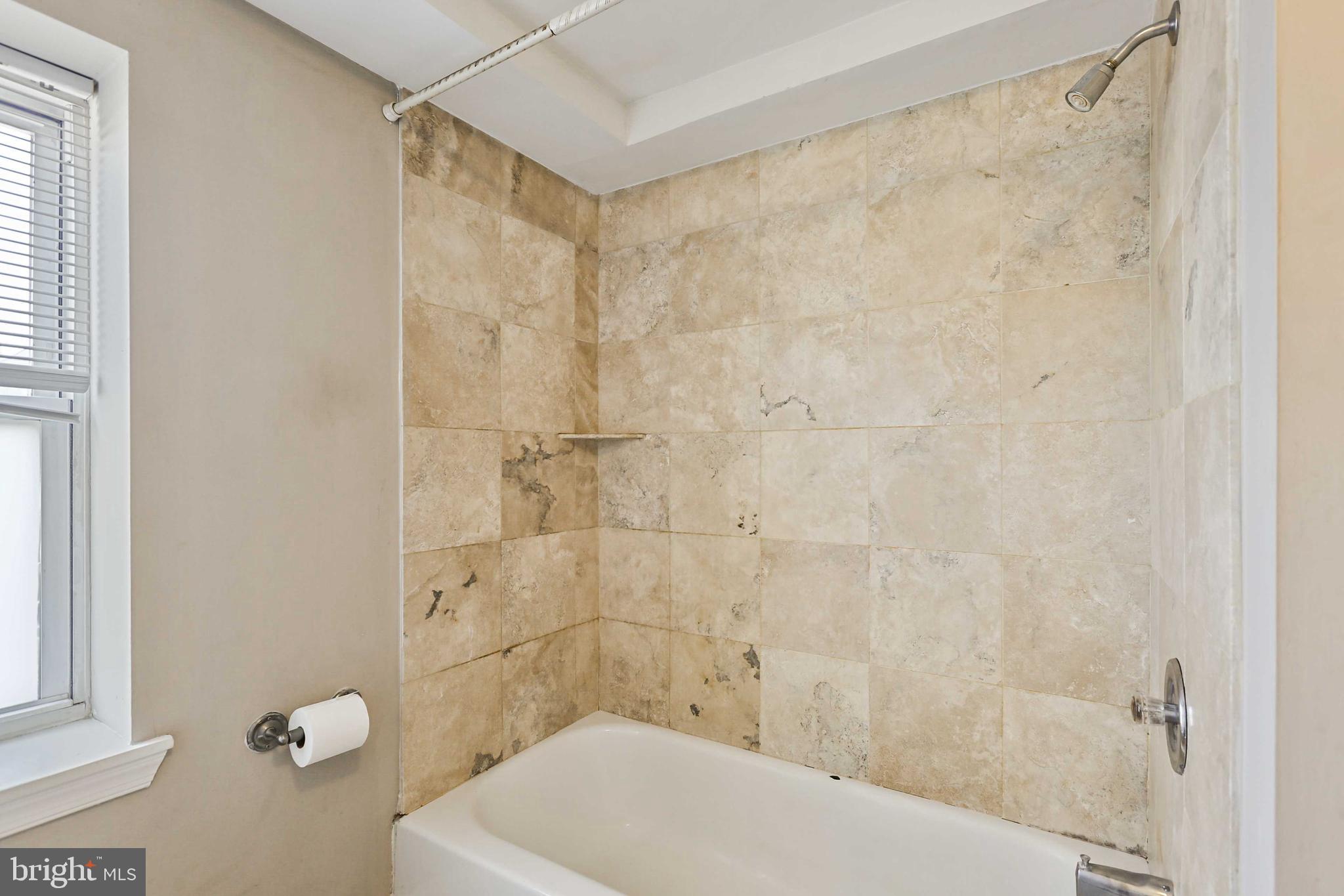 249 South Chester Street, Unit 3 Baltimore, MD 21231 - Photo 10 of 23