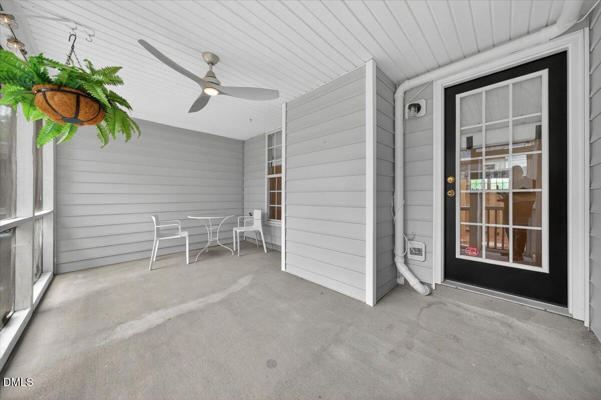 8708 Belford Valley Lane Raleigh, NC 27615 - Photo 12 of 27 09-8708BelfordValleyLnRaleighNC27615_009