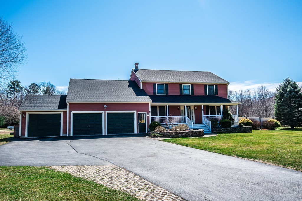 5 Twin Brooks Road Salisbury, MA 01952 - Photo 29 of 30 a front view of a house with a yard