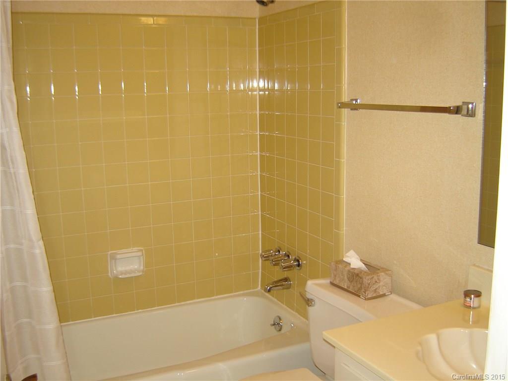 8618 Beechbrooke Road Charlotte, NC 28227 - Photo 14 of 18 Gallery Image 14