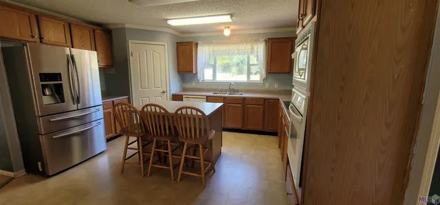 $175,000 | 10944 Monroe Perkins Road, Denham Springs, LA 70726