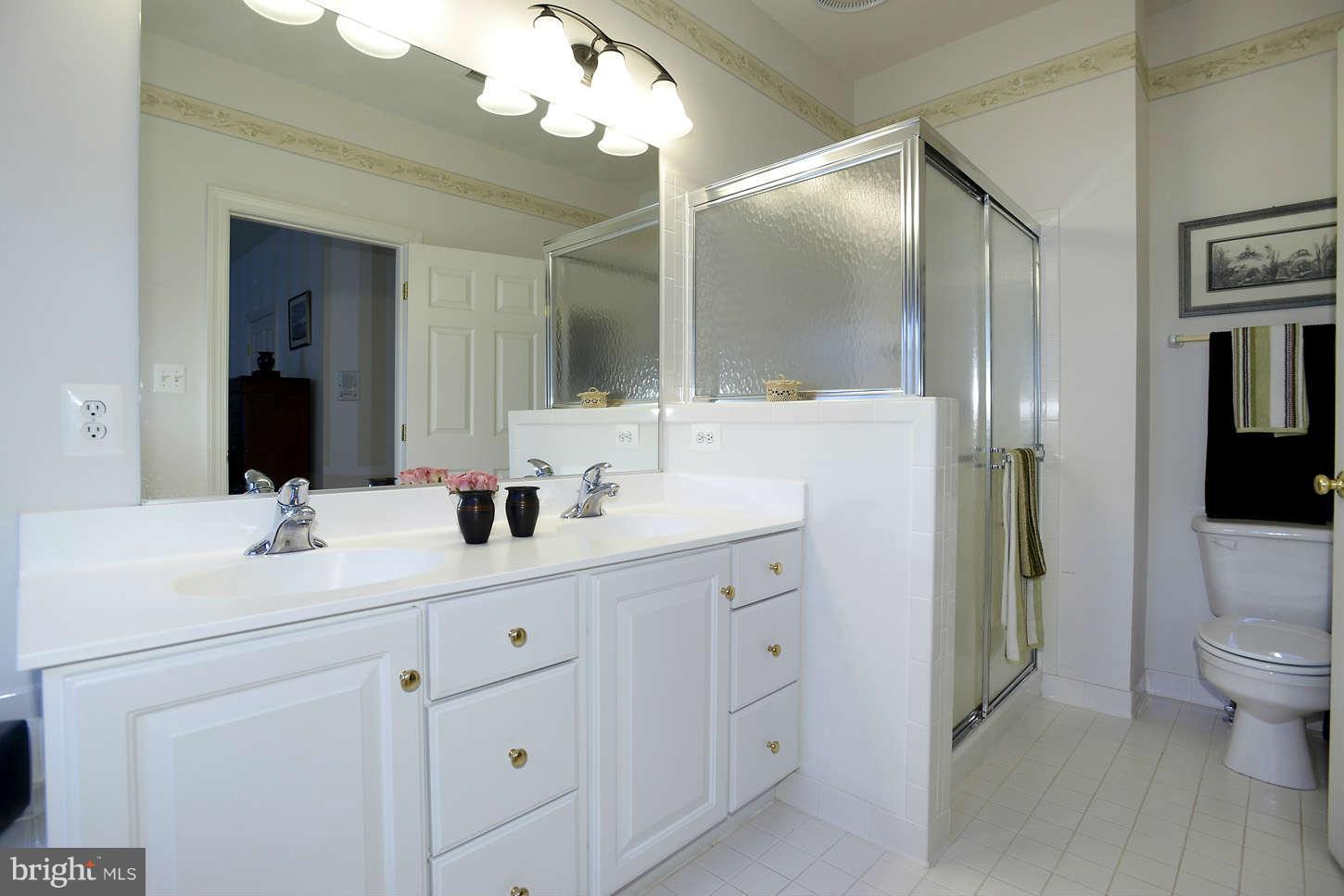 12 Rockingham Court Germantown, MD 20874 - Photo 18 of 27 Bath Master
