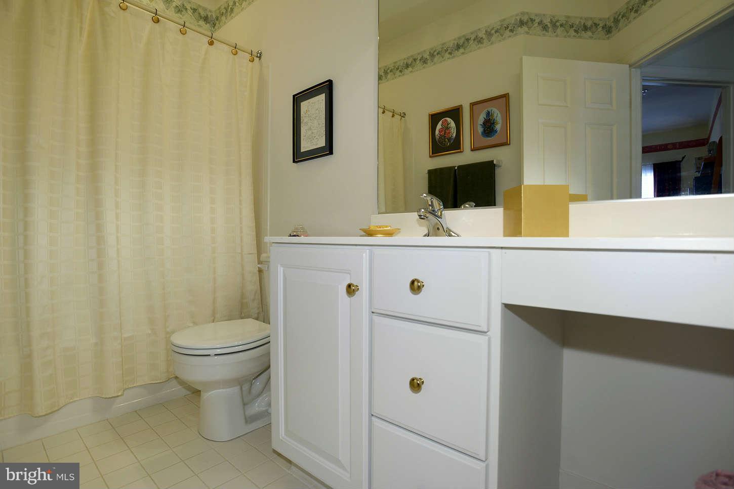12 Rockingham Court Germantown, MD 20874 - Photo 19 of 27 Bath Master