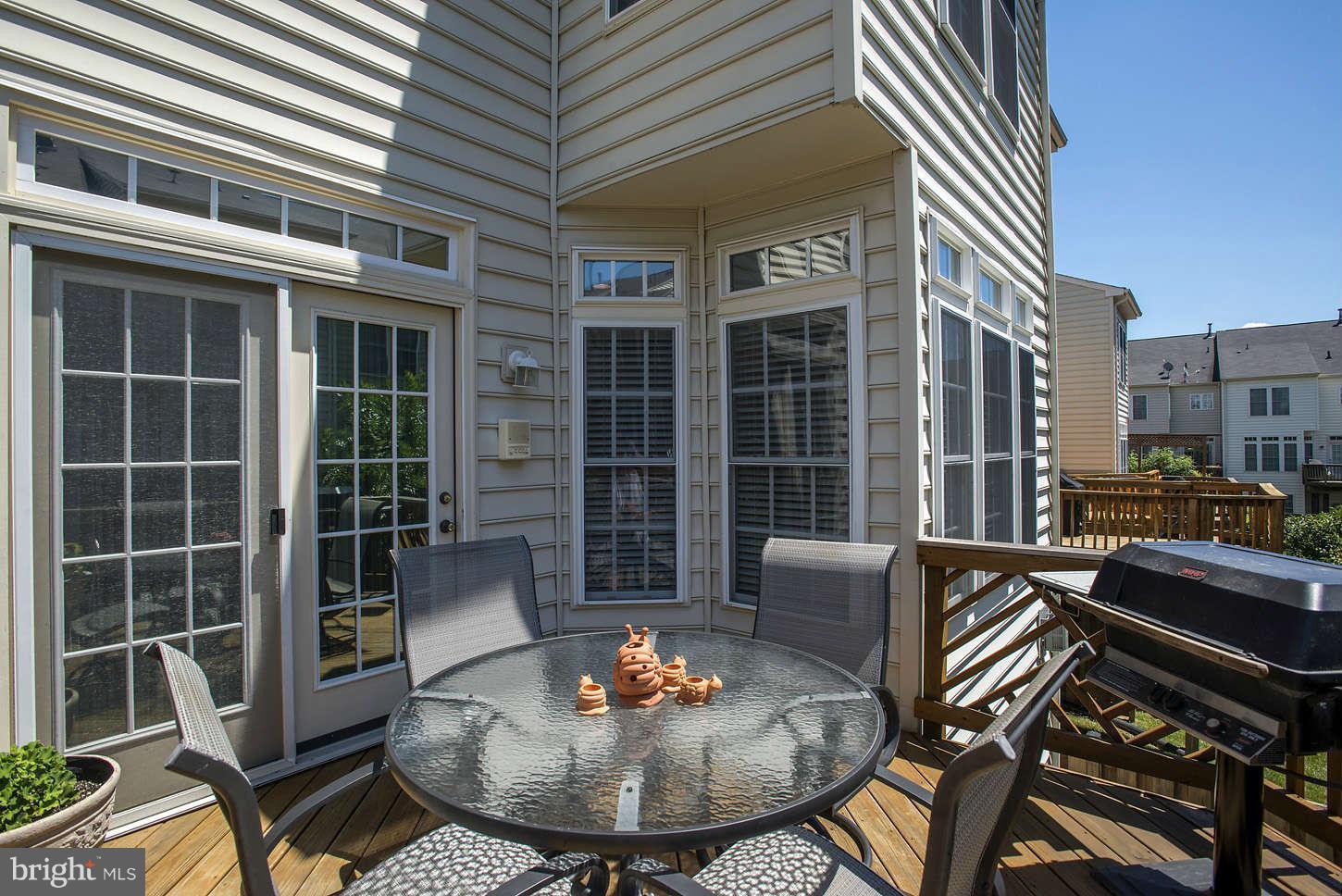 12 Rockingham Court Germantown, MD 20874 - Photo 26 of 27 Exterior Rear