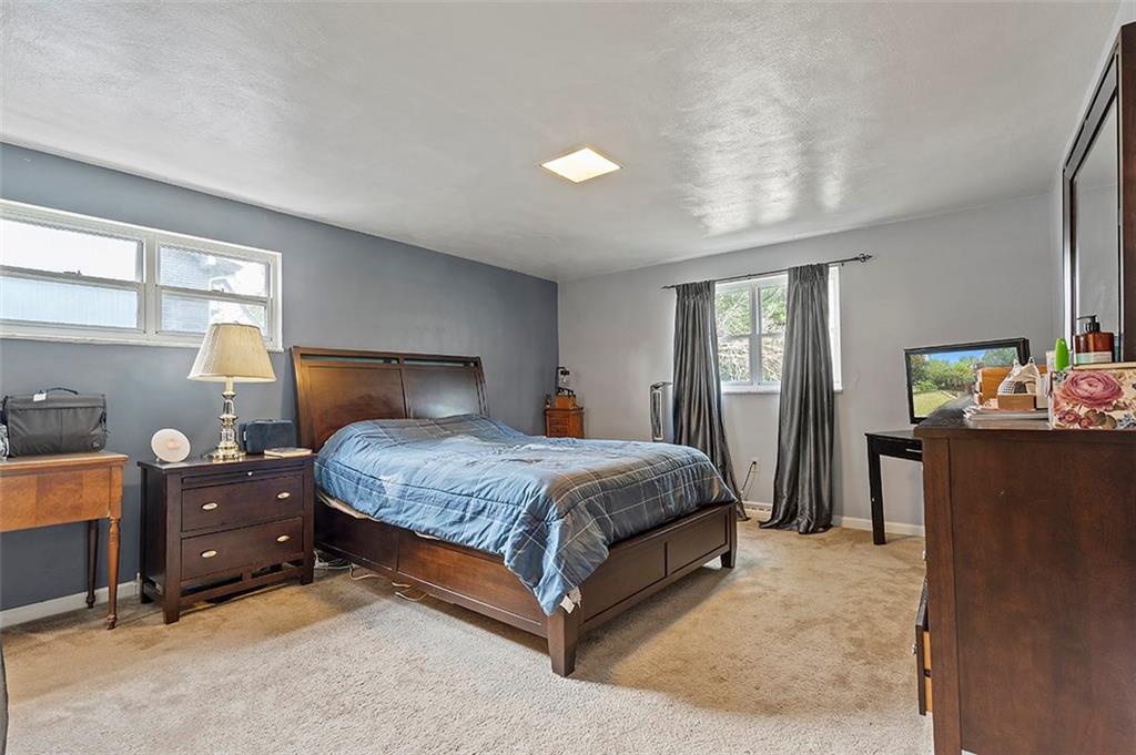 2401 Marbury Road Pittsburgh, PA 15221 - Photo 13 of 25 Gallery Image 13