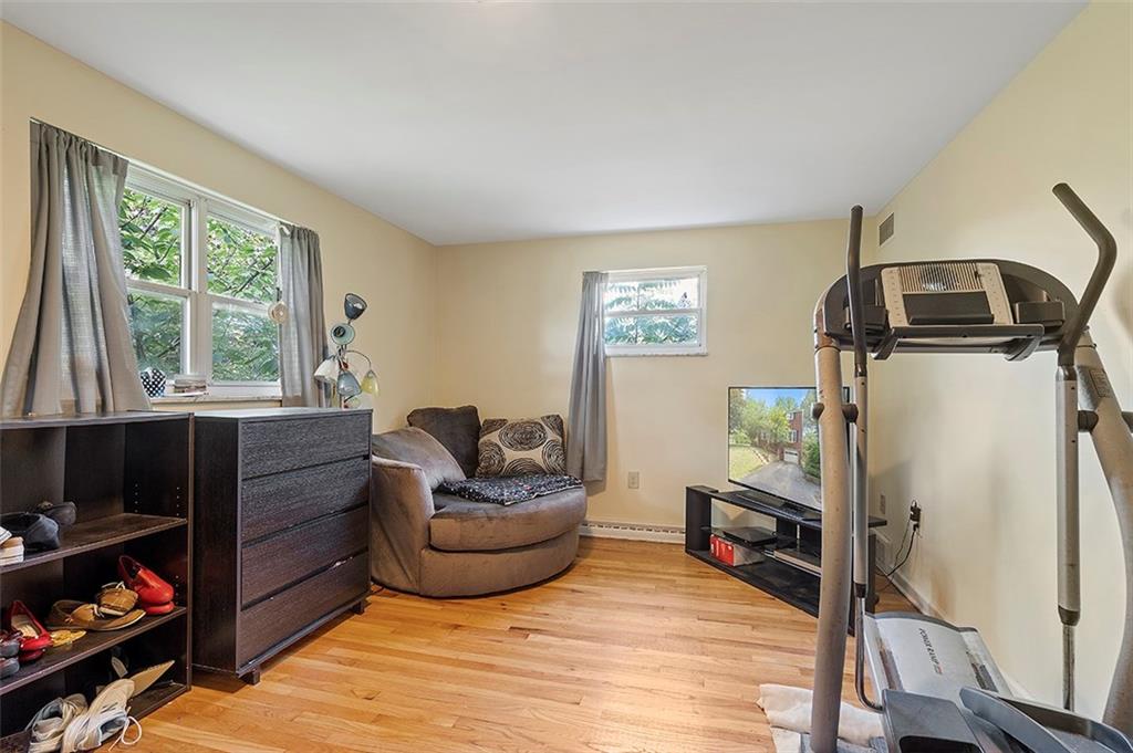 2401 Marbury Road Pittsburgh, PA 15221 - Photo 19 of 25 Gallery Image 19