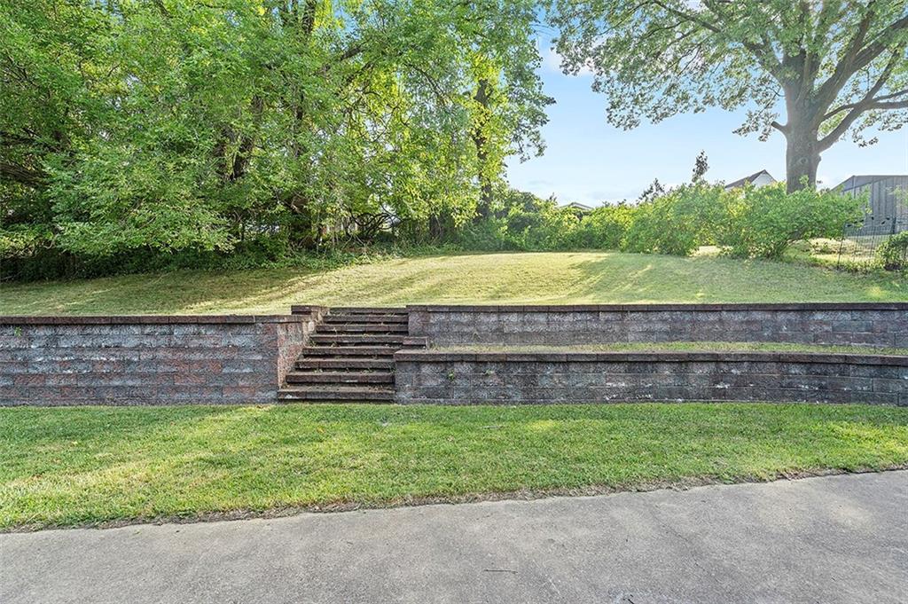 2401 Marbury Road Pittsburgh, PA 15221 - Photo 25 of 25 Gallery Image 25