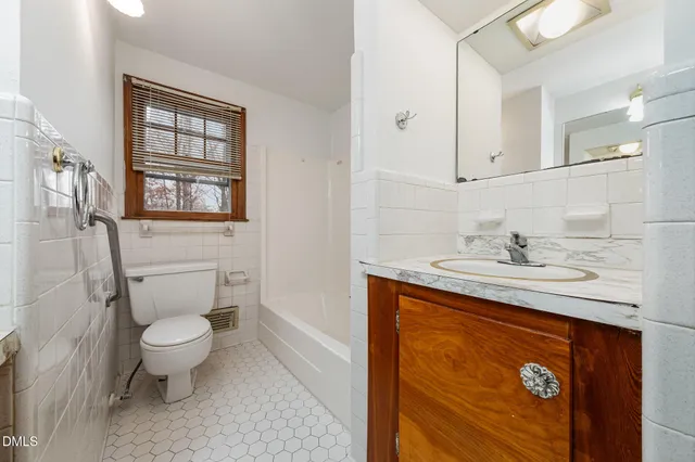 $600,000 | 1103 Warren Avenue, Cary, NC 27511