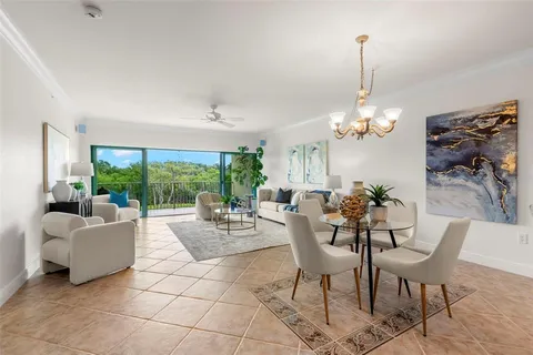 $879,000 | 1695 Pinellas Bayway South, Unit D1, Tierra Verde, FL 33715