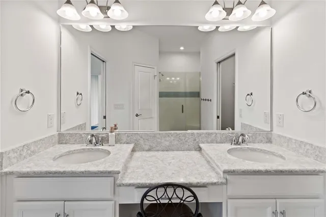 $379,900 | 10934 Wendover Drive, Palmetto, FL 34221