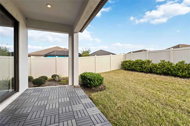 $379,900 | 10934 Wendover Drive, Palmetto, FL 34221