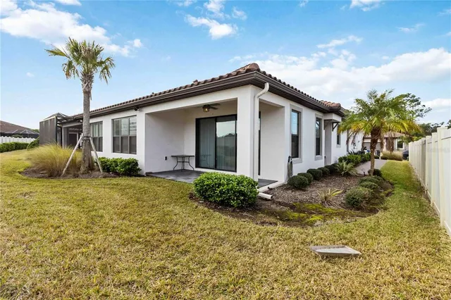$379,900 | 10934 Wendover Drive, Palmetto, FL 34221